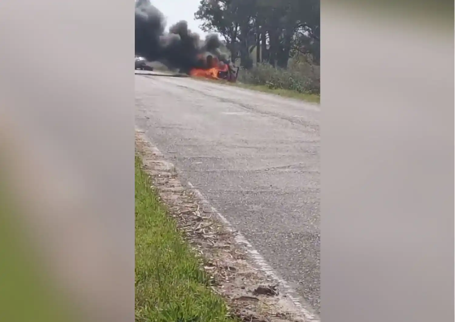 Así fue el incendio del vehículo en la ex ruta 9