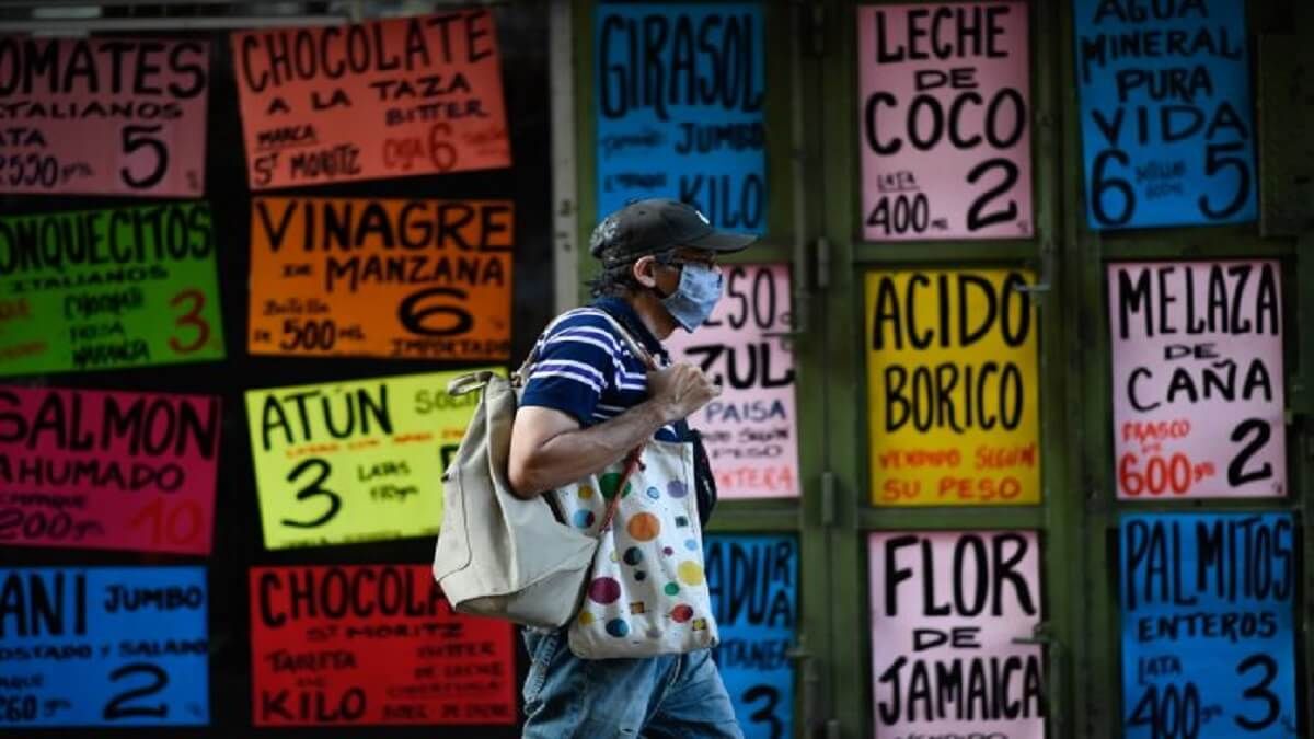 PELANDO ES POCO: 80 salarios mínimos se necesitaron en enero para pagar solo los alimentos