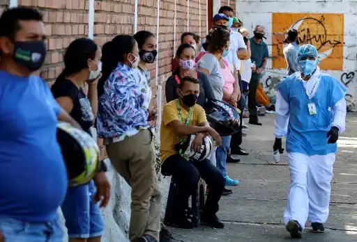 Maduro confirma variante brasilera del COVID-19 en Venezuela