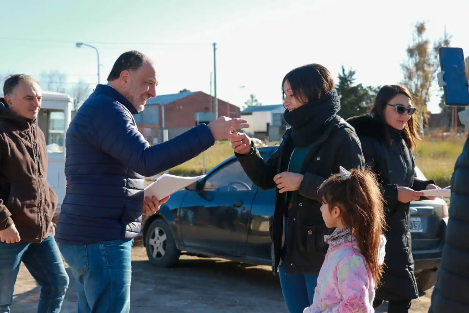 Entregaron Viviendas Provinciales a familias tresarroyenses