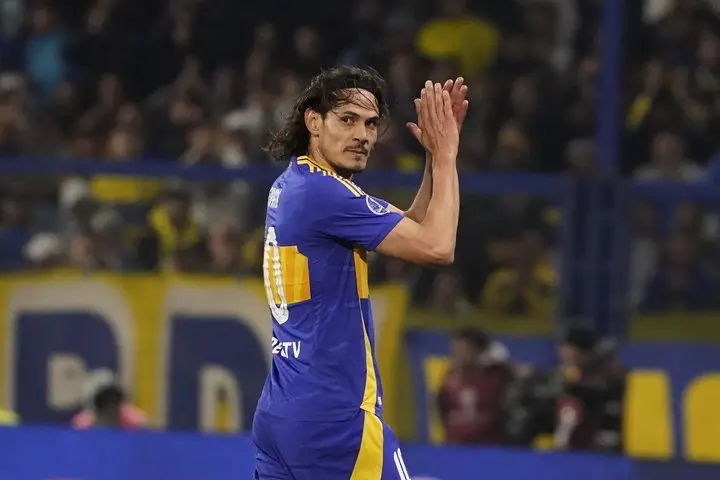 Con golazo de Cavani, ganó Boca
