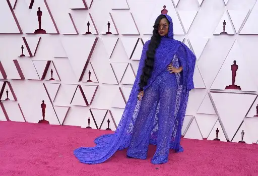 La cantante H.E.R. Foto AFP
