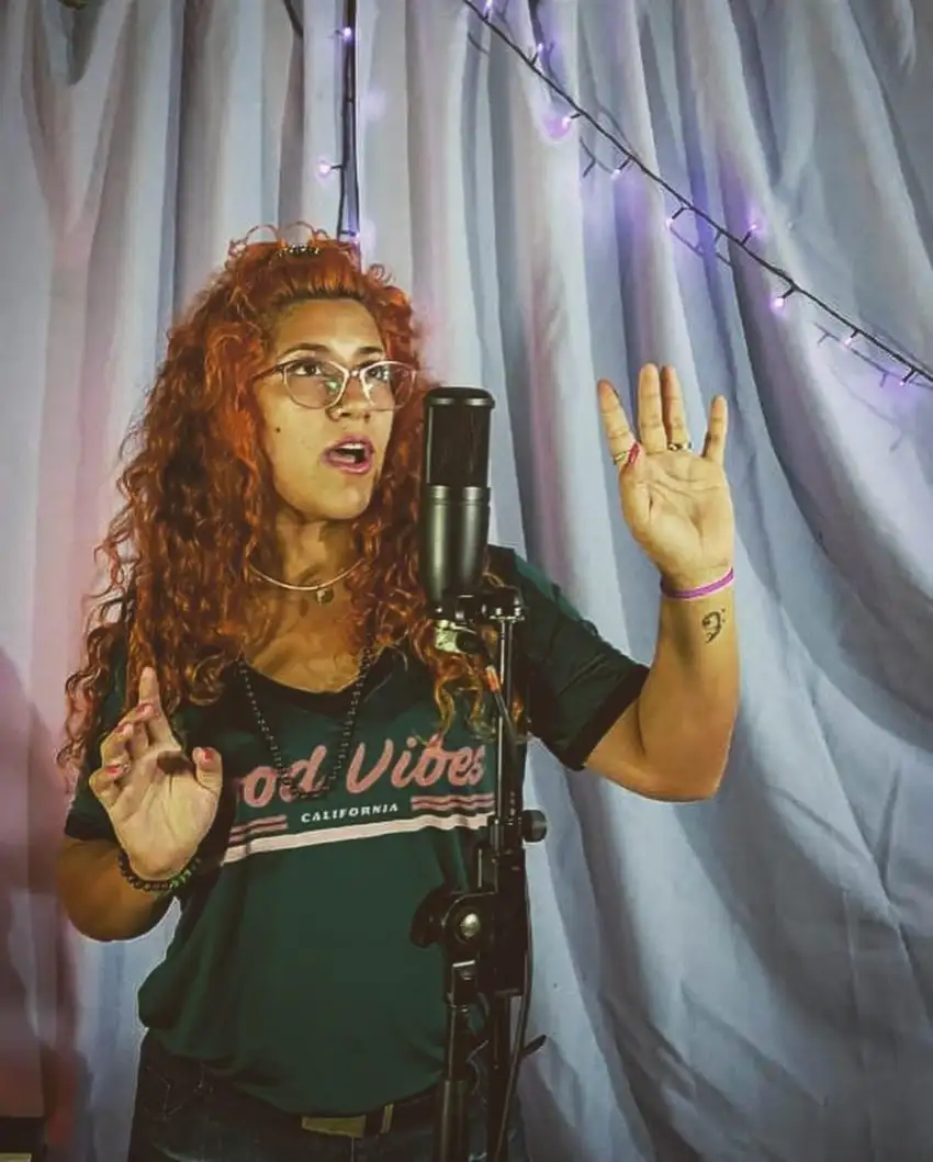 Karen Cantero, coach vocal en certamen de canto internacional
