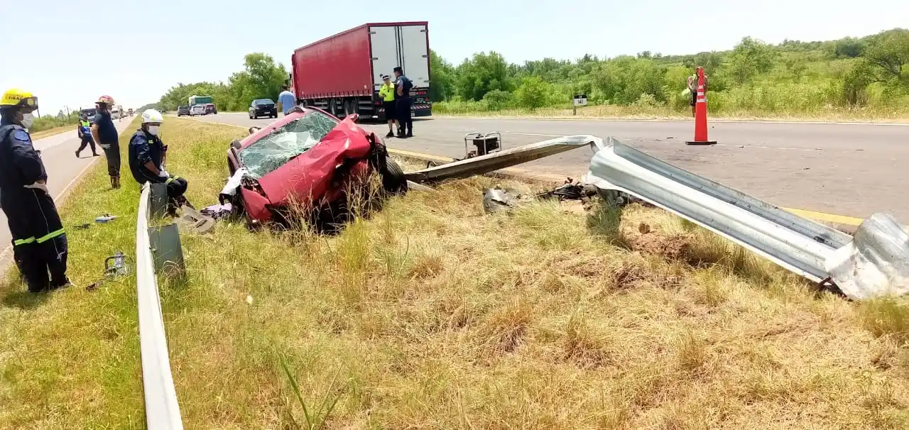 Nuevo accidente fatal: murió una mujer y una nena con lesiones graves fue trasladada al Centenario