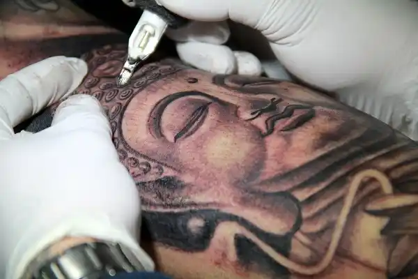 El domingo habrá una nueva Expo Tatoo Solidaria dedicada a Amber Farías