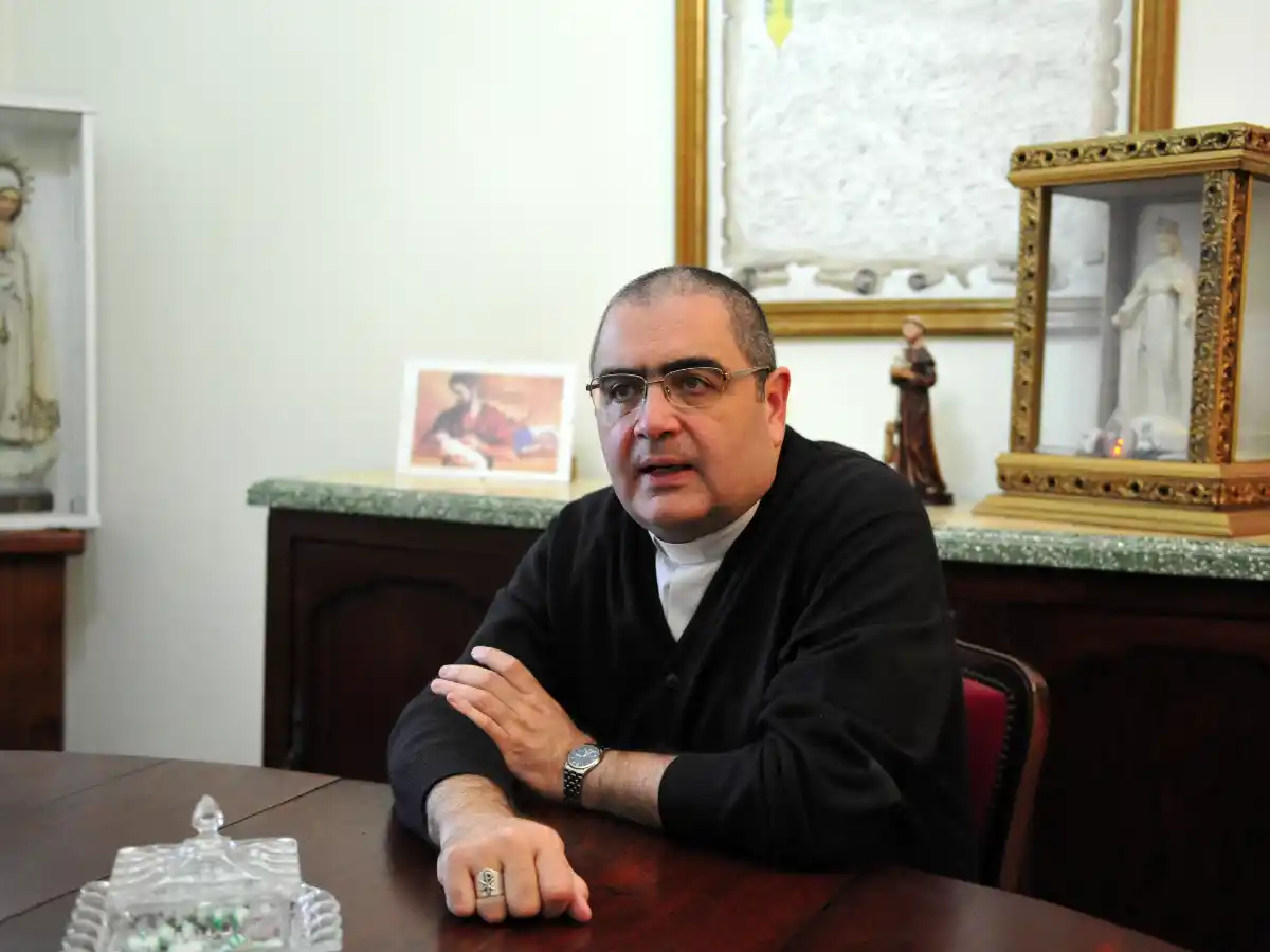 Para la Iglesia católica, el sacerdote que revela un pecado conocido en confesión  "incurre en un delito grave"