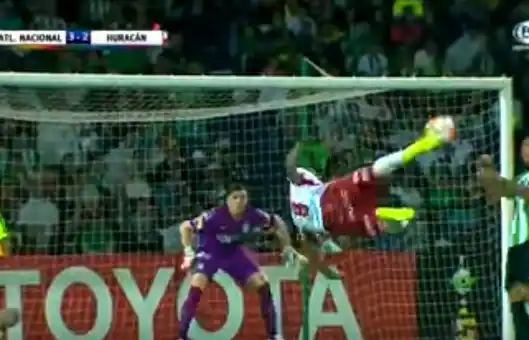 El golazo de Wanchope Ábila: ¿el mejor de la Copa Libertadores?