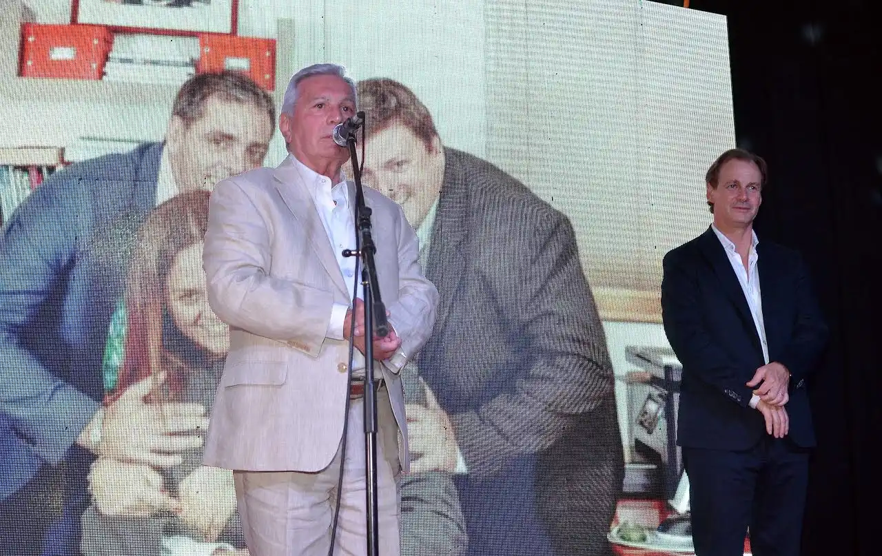 Motta le pidió al gobierno “Que nos dé la posibilidad, no de seguir endeudándonos (como país), sino las herramientas para recuperar la competitividad”