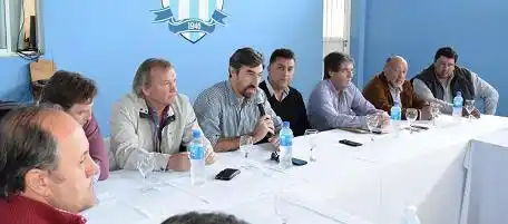 Giano: "El Gobierno de Macri abusa de su poder sobre la Provincia y los Municipios peronistas"
