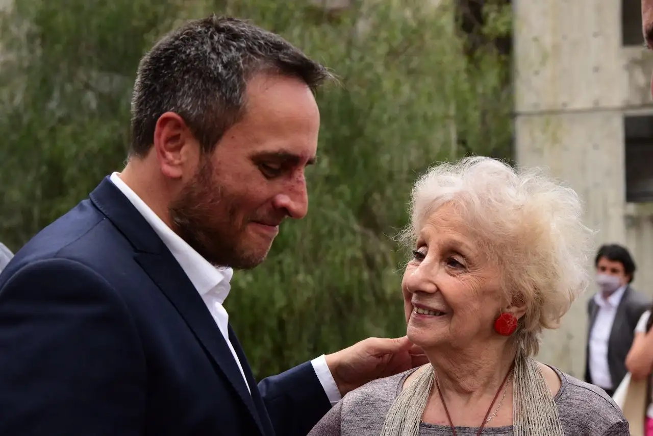Juan Cabandié y Estela de Carlotto.