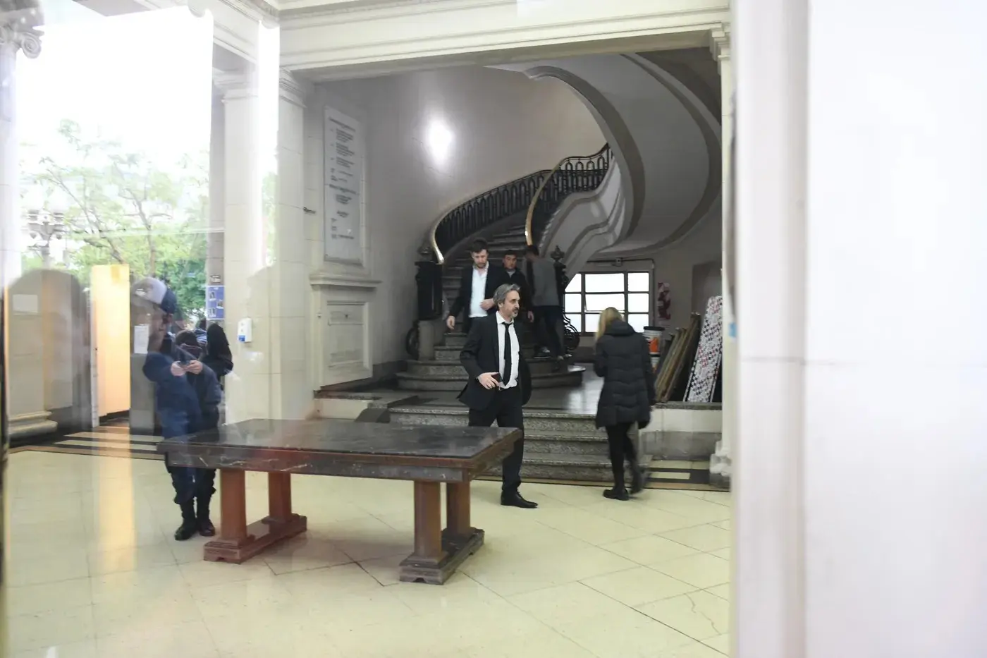Ramos Padilla en el Juzgado Electoral durante el recuento de votos.