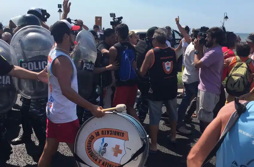 "Los guardavidas no reclaman por estas playas, sino por el Municipio"