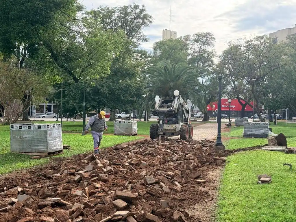 Avanzan las obras en la Plaza 25 de Mayo