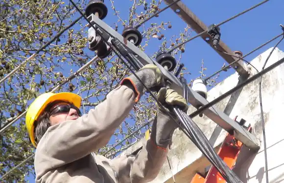 Anuncian un prolongado corte de luz para este miércoles en Rosario