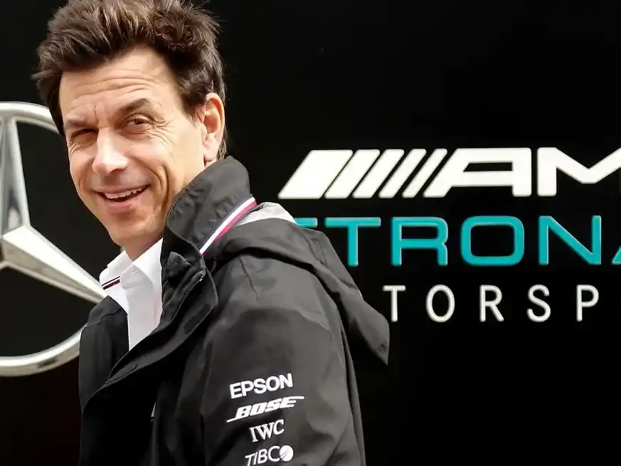 Dudas reglamentarias sobre el motor de Mercedes. Crédito: Reuters/Maxim Shemetov