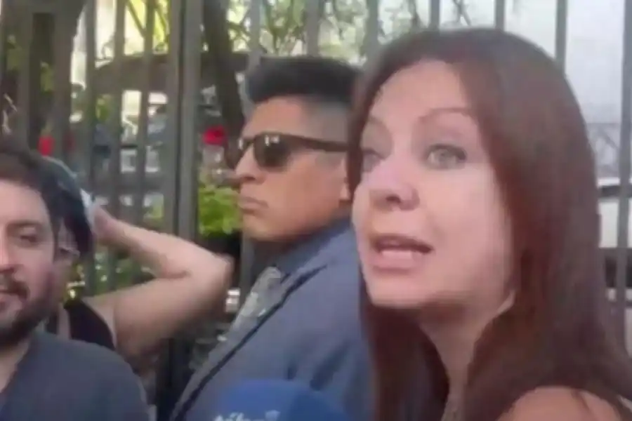 La ministra de Capital Humano salió a hablar con los manifestantes: "Voy a recibir a los que tienen hambre"