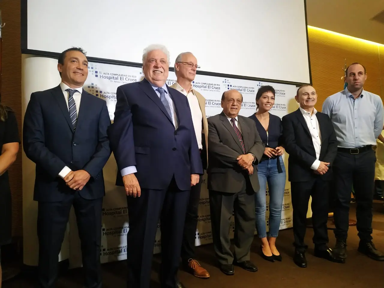Con la presencia de Watson, asumieron nuevas autoridades en el Hospital "El Cruce" de Florencio Varela