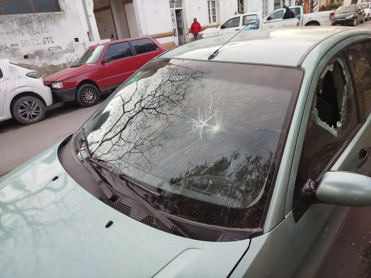 Asì quedé el auto de el árbitro Marcos Gómez