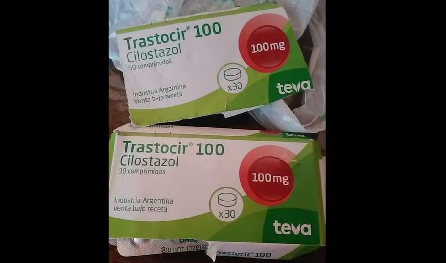 Nerea encontró una caja de pastillas