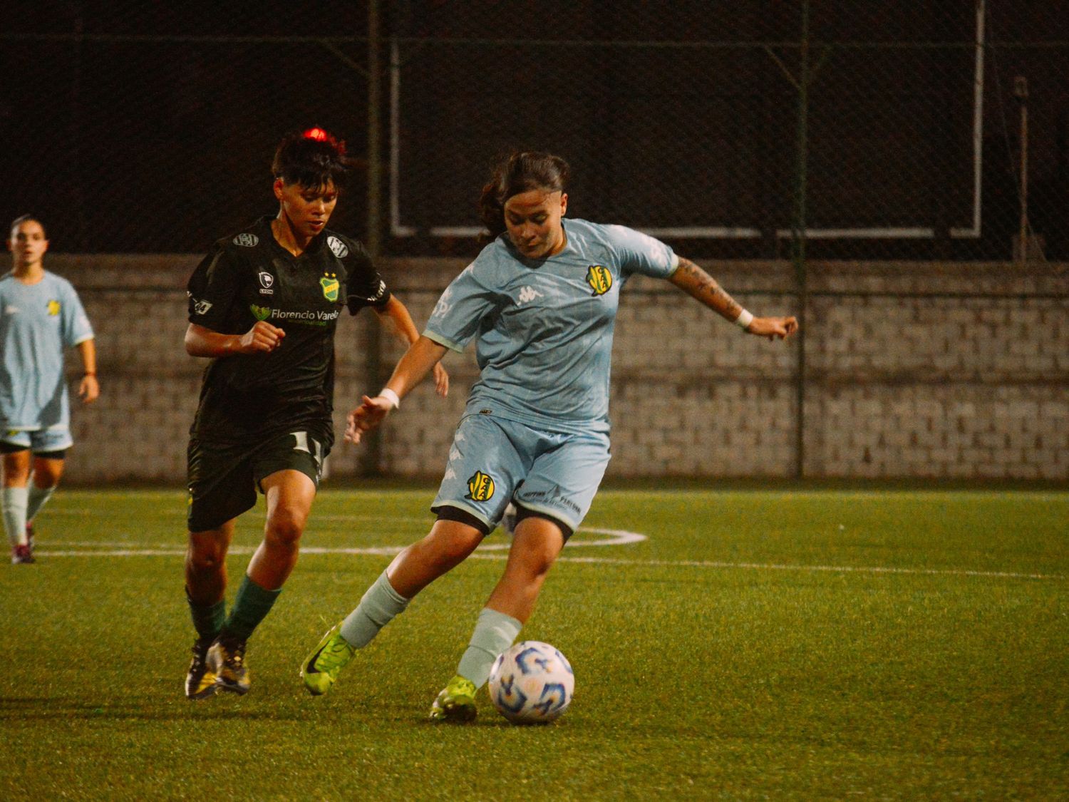 Las “Tiburonas” consiguieron su primera victoria en la categoría