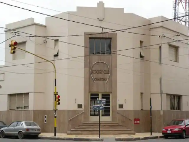 Se realizo la cena del Jockey Club