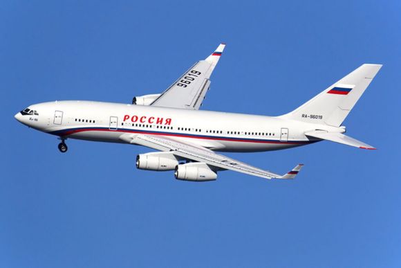 Posible escape de Putin de Moscú es seguido por miles en las plataformas de seguimiento de vuelos