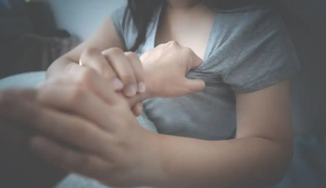 Aberrante hecho en Villa Cañás: secuestró a su pareja, la golpeó y la violó