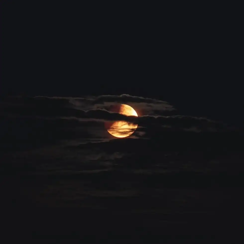 Lunas y clásicos