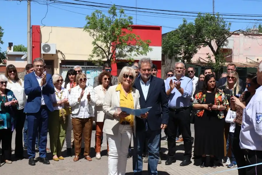 Mirabella y la Presidenta de la Rural Norma Bessone