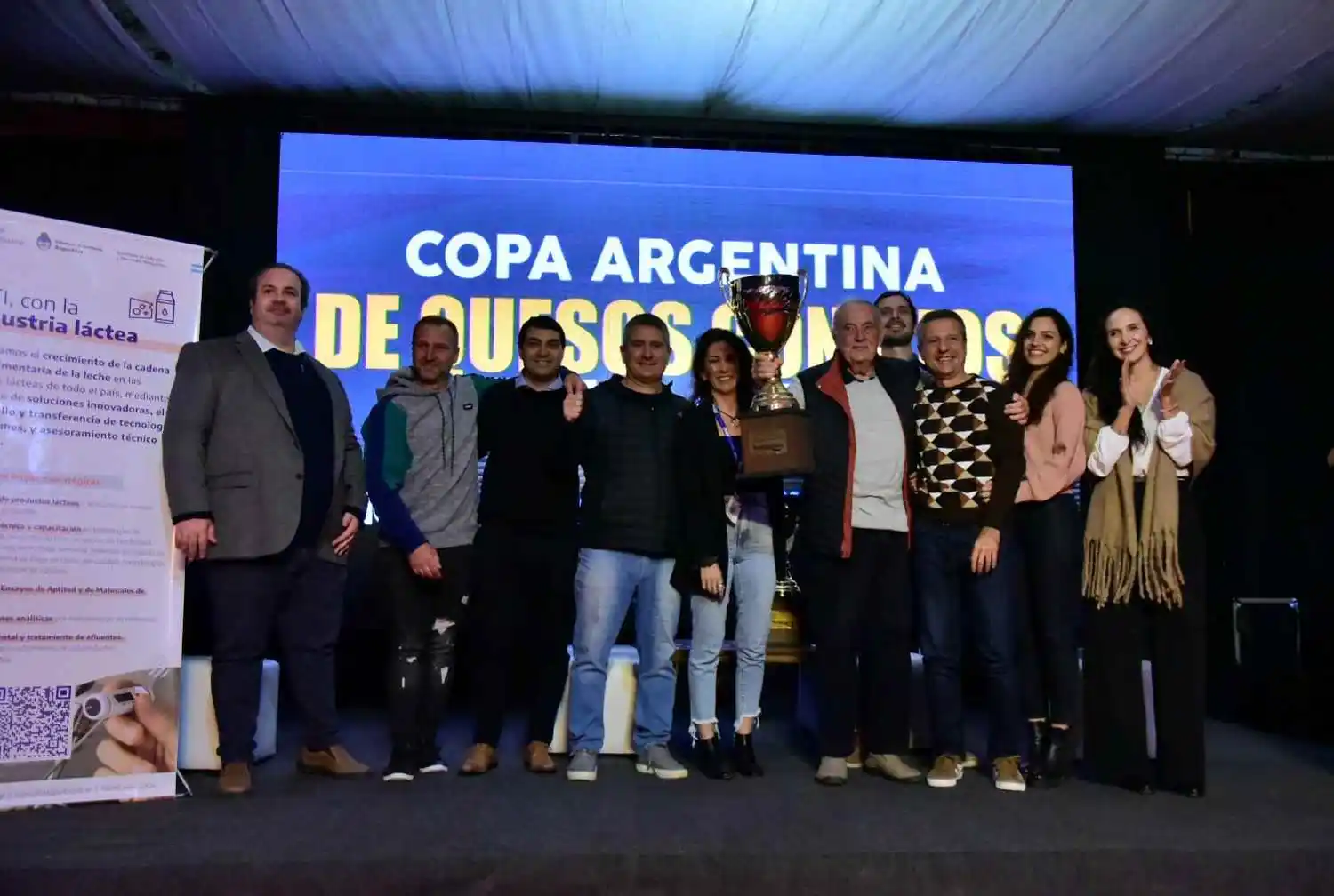 El fontina de Lactear S.A fue el gran ganador del concurso de quesos con ojos adjudicándose la Copa Argentina.