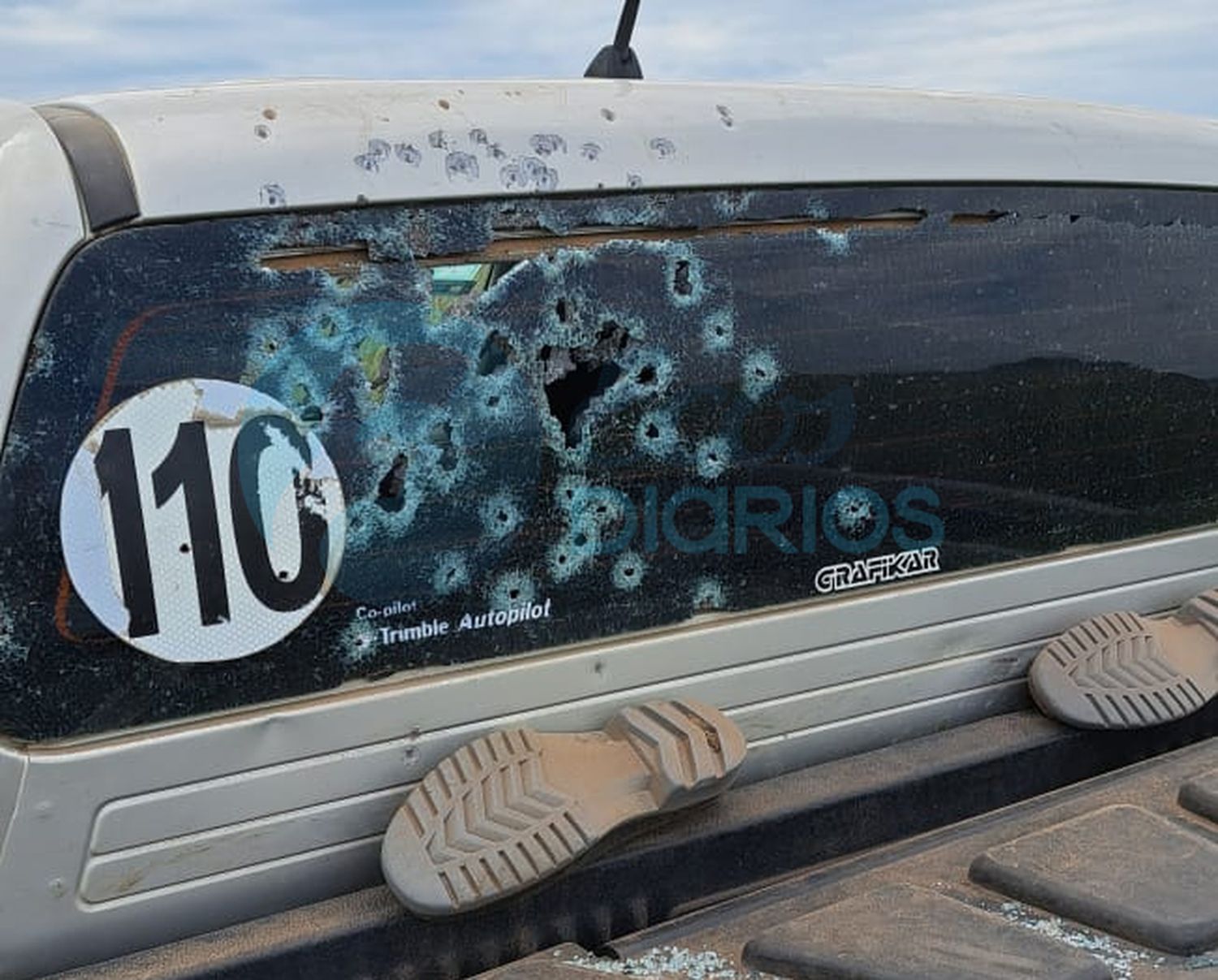 Con una escopeta le dispararon a un tractorista y al empleado en el camino viejo a La Dulce