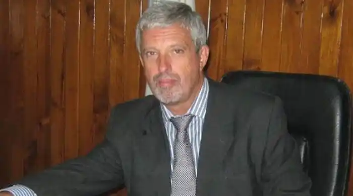 Coronel Rosales: Golpean al Intendente Holzman y atacan comercio de su familia