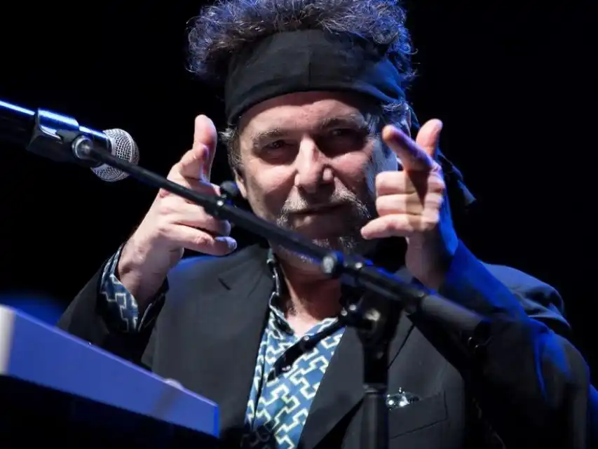 Miles de usuarios expresaron su enojo en redes sociales.