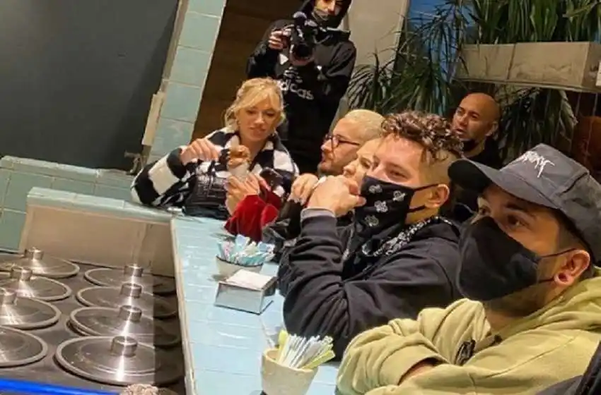 Mau y Ricky tuvieron tiempo para darse todos los gustos en Rosario: probaron el helado artesanal y el Carlitos