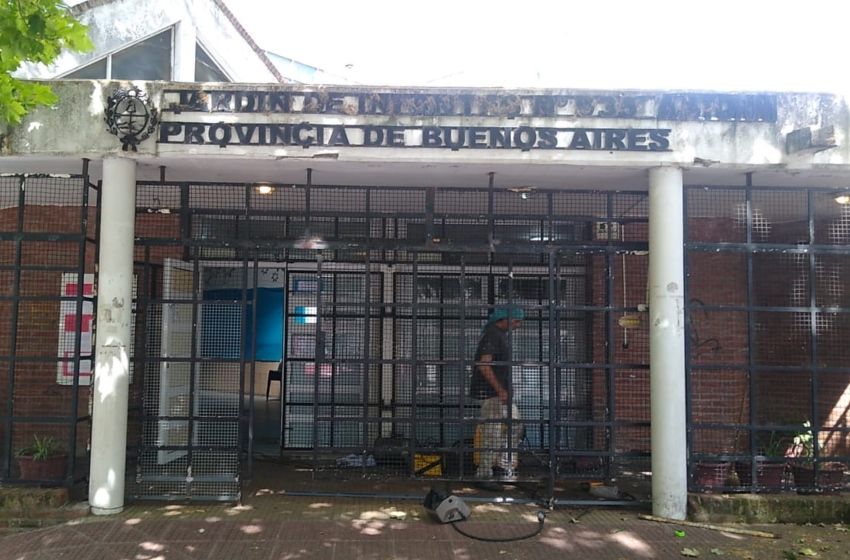 Buscan delincuentes que desvalijaron un Jardín de Infantes