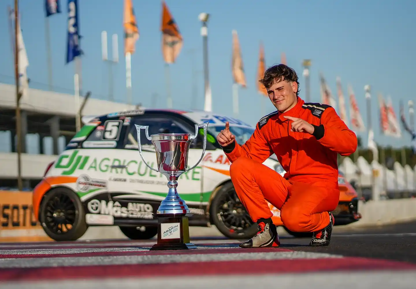 Santiago Vaira, el pirmer campeón argentino de automovilismo de nuestra ciudad.