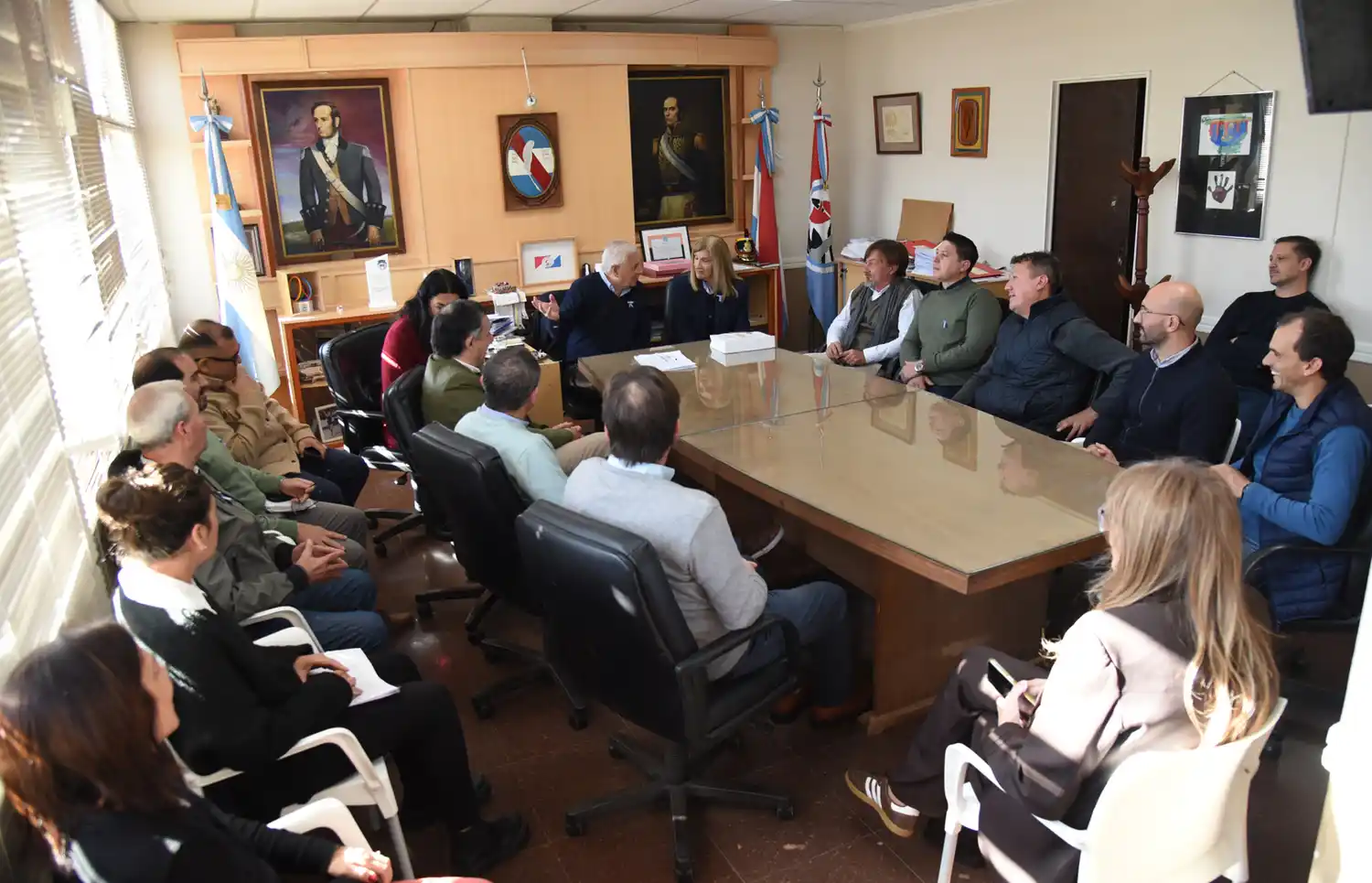 Paraná y Concepción del Uruguay renovaron el convenio para impulsar el Premio Literario “Entre Orillas”