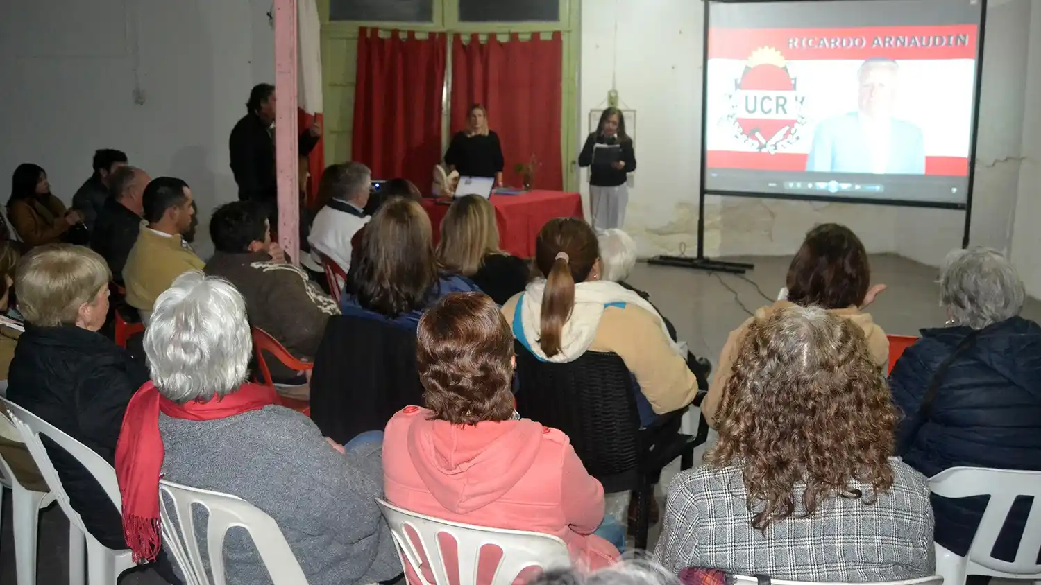Sentido homenaje a Adolfo “Cacho” Arnaudín en la sede radical de General Galarza