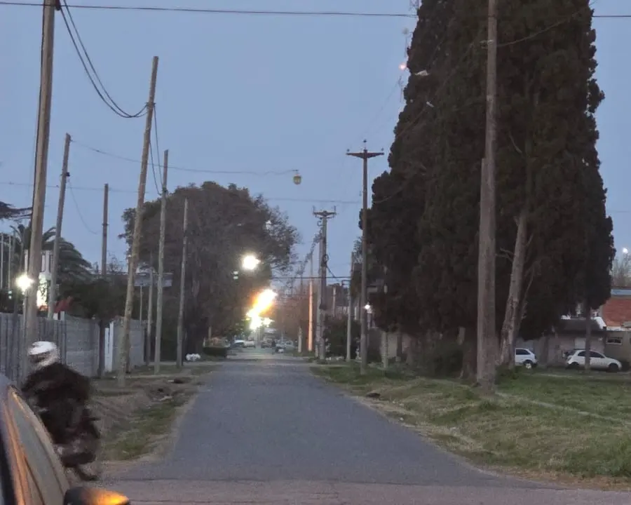 Qué Coopser arregle las luces en Barrio Paraná