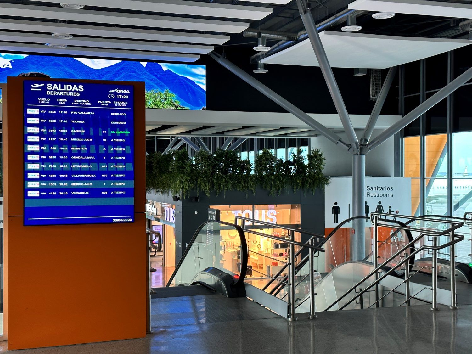 Aeropuerto de Monterrey lanza plataforma con inteligencia artificial para hallar objetos perdidos