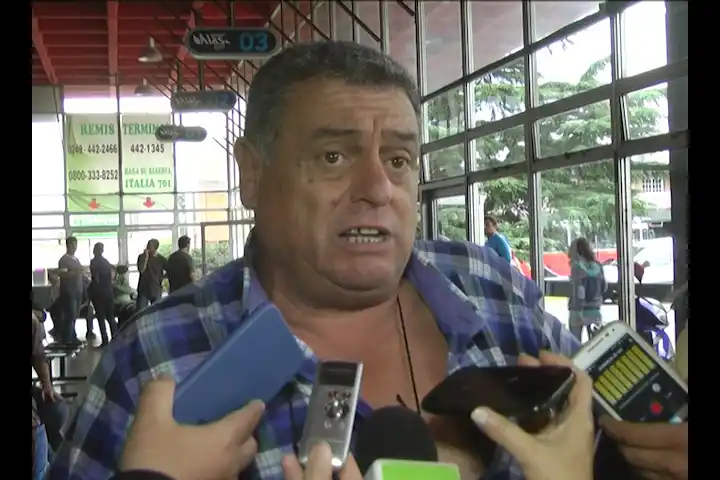 Trabajadores reclaman el pago de marzo por ex Río Paraná