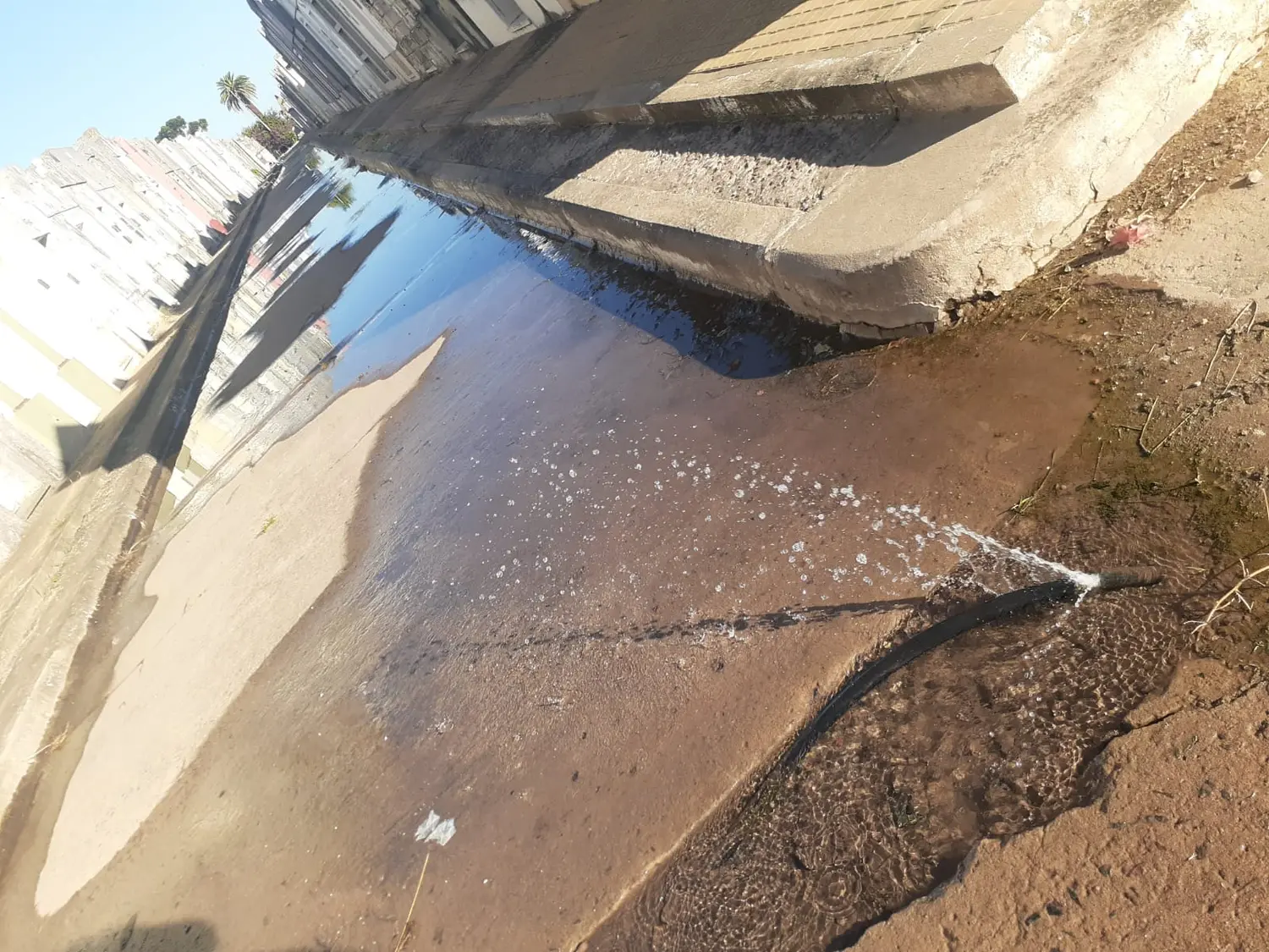 Pérdida de agua en el Cementerio: “Después no hay agua y se quejan”