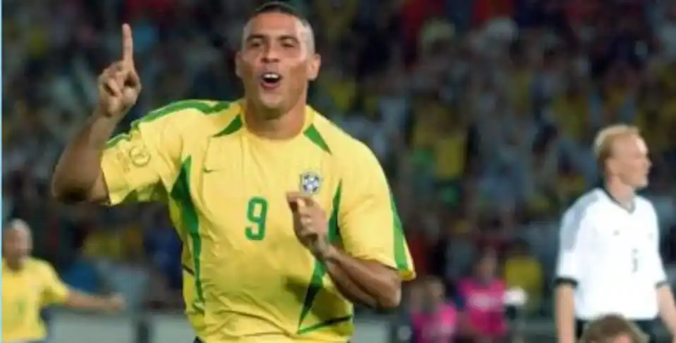 Ronaldo, goleador con 8 tantos en Corea-Japón 2002.