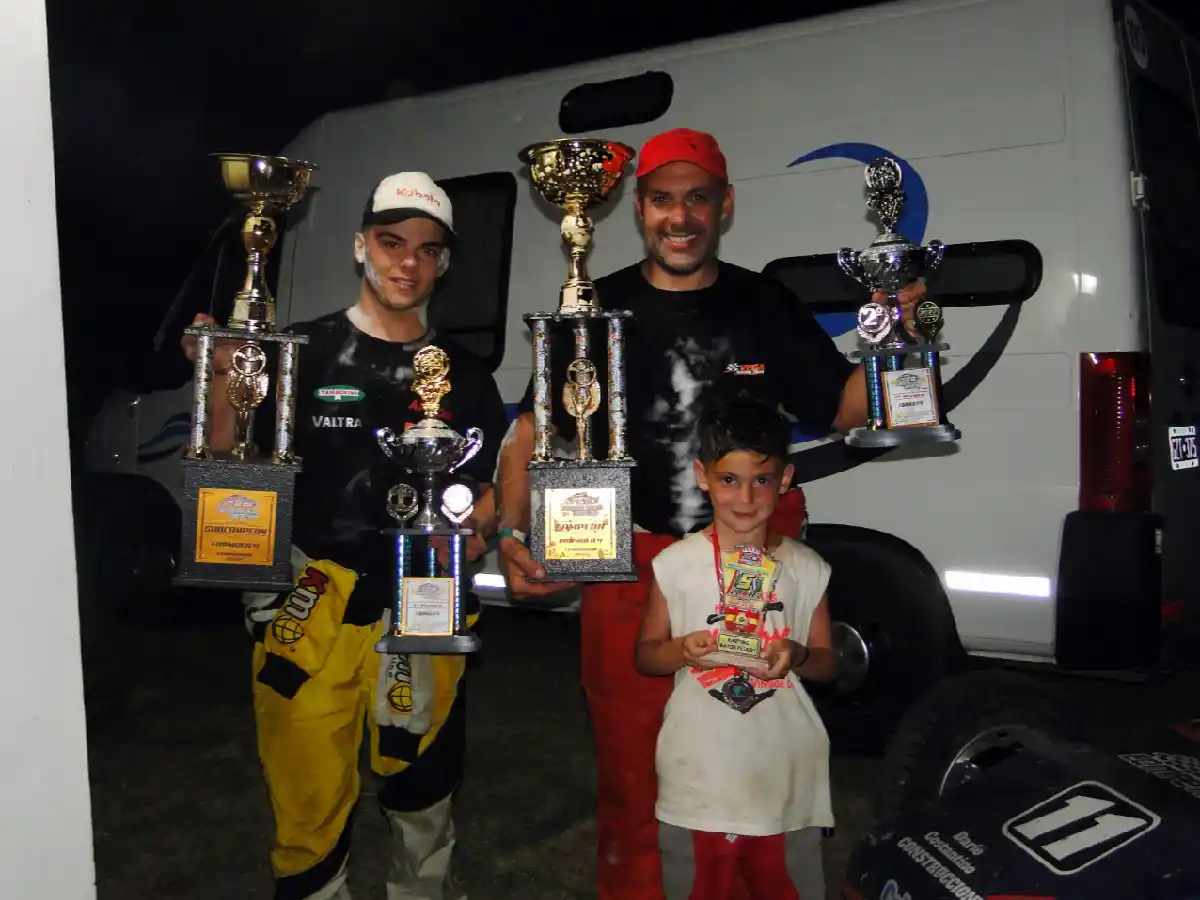 Vega se coronó campeón de la Fórmula 4