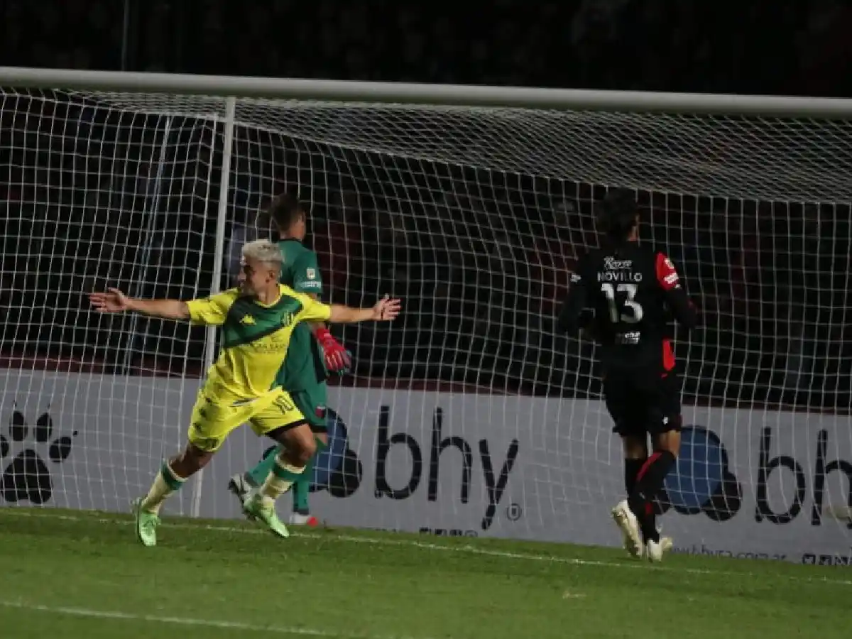 Aldosivi ganó en Santa Fe con intervención del VAR