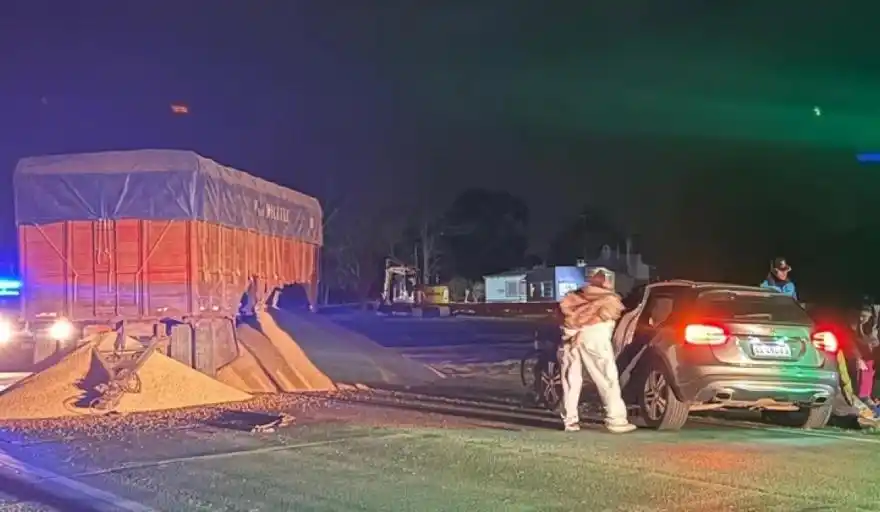 Un mes atrás, un acoplado se desprendió de un camión sin VTV y causó 2 muertes en ruta 88.