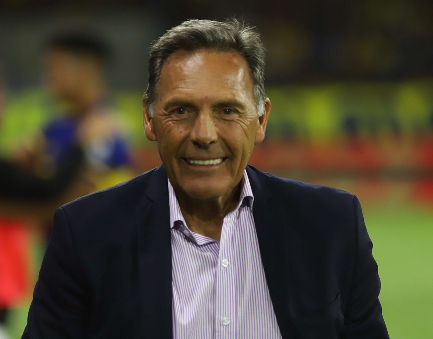 Miguel Russo va por dos defensores y un delantero