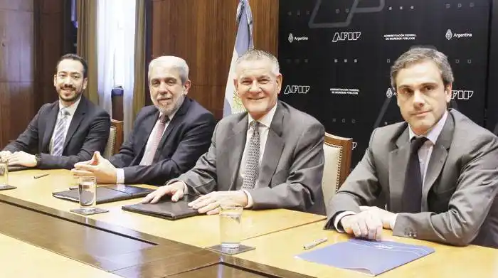 Convenio de actuación conjunta para impulsar aduanas verdes