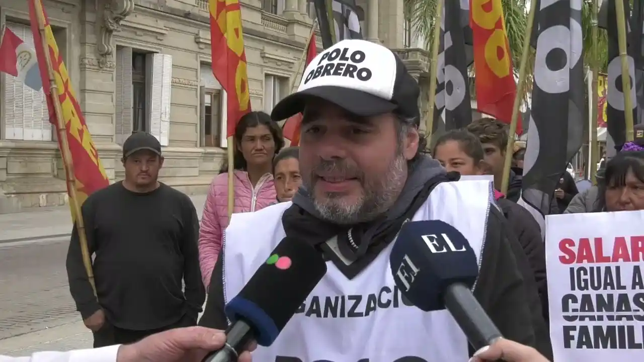 Acampe nacional de organizaciones sociales por empleo y asistencia alimentaria