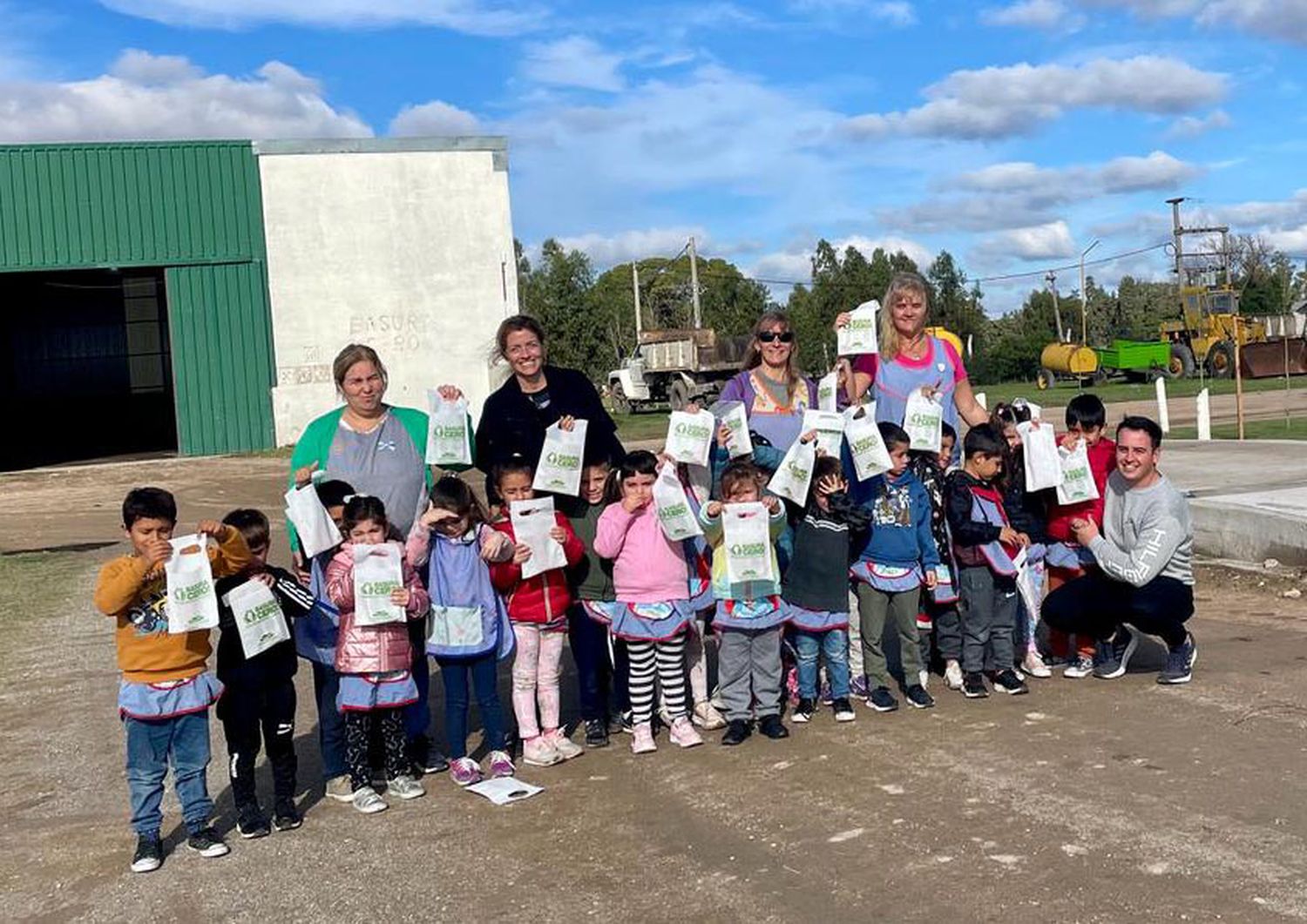 Niños del Jardín 902 visitaron la planta de tratamiento de residuos